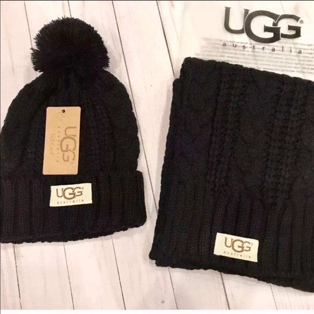 UGG Hat & Scarf